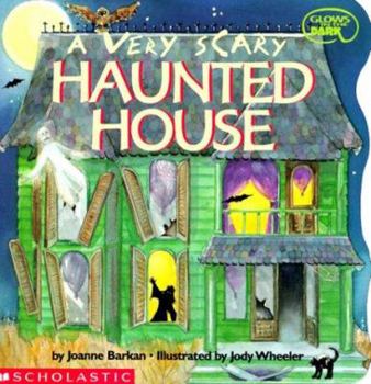 Paperback A Very Scary Haunted House Book