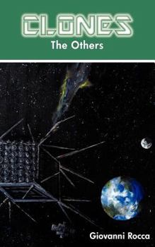 Paperback Clones the Others [English, Middle] Book