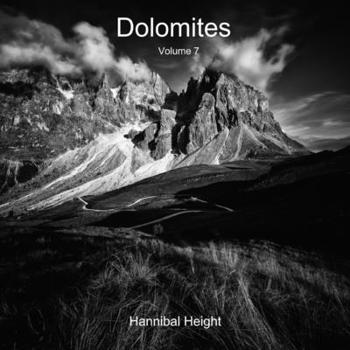 Paperback Dolomites - Volume 7 Book