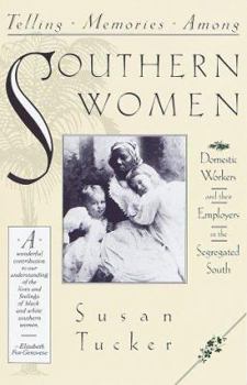 Paperback Telling Memories/Southern Women Book
