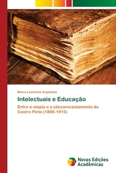 Paperback Intelectuais e Educação [Portuguese] Book