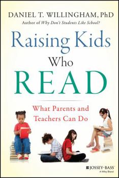 Hardcover Raising Kids Who Read: What Parents and Teachers Can Do Book