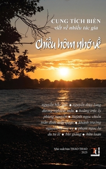 Paperback Chiều Hôm Nhớ Về [Vietnamese] Book