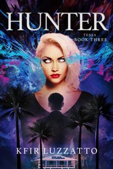 Paperback HUNTER (Tessa Extra-Sensory Agent) Book