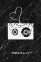 TERMINPLANER: 90er Jahrgang Kalender Kindheit Terminkalender - Kassettenrekorder Wochenplaner Früher war alles besser Wochenplanung Party Taschenkalender Songs To-Do Liste Termine (German Edition) 1672454654 Book Cover