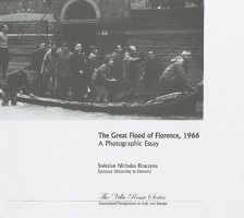 The Great Flood of Florence: A Photographic Essay (Villa Rossa) 8895250001 Book Cover