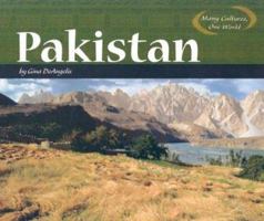 Pakistan (Many Cultures, One World) 0736821694 Book Cover