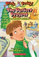 The Perfect Present (Ready, Freddy!) 0545130433 Book Cover