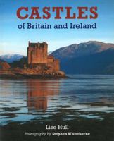 Castles of Britain and Ireland 1847739202 Book Cover
