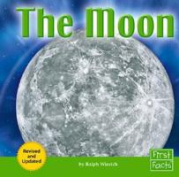The Moon (First Facts) 1429607254 Book Cover
