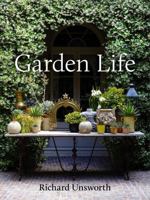 Garden Life 1761048856 Book Cover