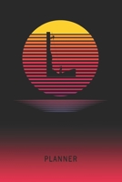 Planner: Robot 2 Year Weekly Planning Organizer 2020 - 2021 Retro Vintage Vaporwave Sunset Cover January 20 - December 21 Writing Notebook Productive Datebook Calendar Schedule Plan Days, Set Goals &  1702361470 Book Cover