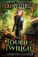 The Touch of Twilight 0060898933 Book Cover