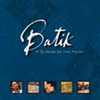 Batik. A Glimpse of the Heart 0975999702 Book Cover