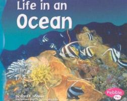 Life in an Ocean (Pebble Plus: Living in a Biome) 0736834060 Book Cover