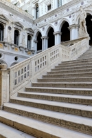 Staircase in Venice Italy Journal: 150 Page Lined Notebook/Diary 169589300X Book Cover