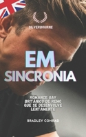 Em sincronia: Romance gay britânico de remo que se desenvolve lentamente (Silverbourne – Romance Gay Britânico Slow Burn) (Portuguese Edition) B0GKNRXY9Y Book Cover