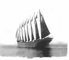 The Lucky Captain: The Story of George W. Dow, His Ancestors, and 40 Years at Sea 0996445439 Book Cover