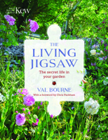 The Living Jigsaw: The Secret Life in Your Garden 1842466267 Book Cover