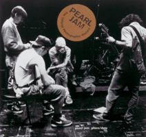 Pearl Jam: Place/Date 0789302691 Book Cover