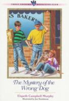 The Mystery of the Wrong Dog (Three Cousins Detective Club) 1556614071 Book Cover