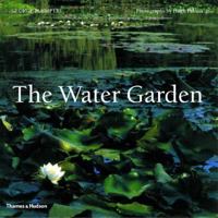 The Water Garden: Style, Designs and Visions 0500015716 Book Cover