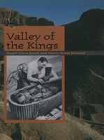 The Valley of the Kings (Digging for the Past) 0195147707 Book Cover