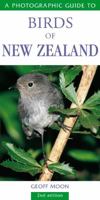 Photographic Guide to Birds of New Zealand 1877246581 Book Cover