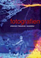 Fotografien: Erkennen - Bewahren - Ausstellen 3422074635 Book Cover