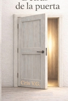 Detrás de la puerta (Spanish Edition) B0GQQD2H7K Book Cover