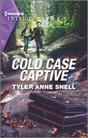 Cold Case Captive / Undercover Colton 1335489657 Book Cover