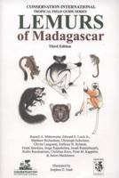 Lemurs of Madagascar (Tropical Field Guides) 1881173089 Book Cover