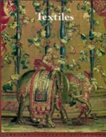 Textiles in the Art Institute of Chicago 0810938561 Book Cover