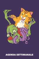 Agenda Settimanale: Gatti vs zombie A5 manoscritto floreale - Agenda con Pianificatore Settimanale 52 settimane per Proprietario del Gatto (viola) (Italian Edition) 1689911530 Book Cover
