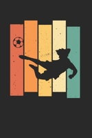 Fu�ball Fu�ballspieler Notizbuch: Fu�ball Fu�ballspieler Notizbuch f�r Liebhaber / Notizheft / Notizblock A5 (6x9in) Dotted Notebook / Punkteraster / 120 gepunktete Seiten 1677195452 Book Cover