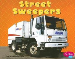 Street Sweepers (Mighty Machines) 0736853588 Book Cover