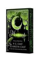 Hunted: Deluxe Edition (House of Night Novels, 5) 1250447143 Book Cover