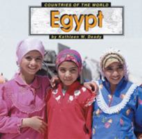 Egypt (Countries of the World (Capstone)) 0736806261 Book Cover
