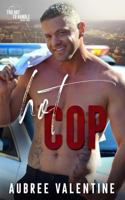 Hot Cop 1980622787 Book Cover