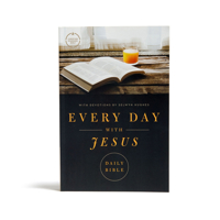 CSB Every Day with Jesus Daily Bible, Brown LeatherTouch 1087729300 Book Cover