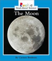 The Moon 0516277707 Book Cover