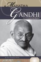 Mahatma Gandhi: Proponent of Peace 1616135158 Book Cover