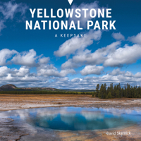 Yellowstone National Park: A Keepsake (A Keepsake: Souvenir-size Travel Photography Books, 24) 0764372327 Book Cover