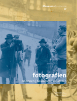 Fotografien: Erkennen – Bewahren – Ausstellen (Museums-Bausteine, 17) 3422987843 Book Cover