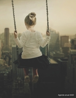 Agenda anual 2020: Agenda anual para 2020, 12 meses, agenda de 52 semanas  con tareas y metas; formato A4+; motivo: Schaukel (Spanish Edition) 169851638X Book Cover