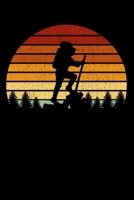 Wanderer Notizbuch: A5 Liniert 108 Seiten - Vintage Sonne Wandern Notizheft - Geschenk f�r Wanderer und Bergsteiger 1704201764 Book Cover