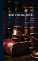 Droit International (French Edition) 1023778874 Book Cover