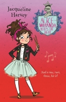 Alice-Miranda Keeps the Beat 0143786032 Book Cover