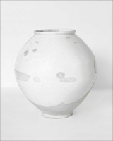 The Scholar's Vision, the Photographer's Eye: Korean Ceramics (1392-1910) 1898113920 Book Cover