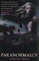 Paranormalcy 0545397634 Book Cover